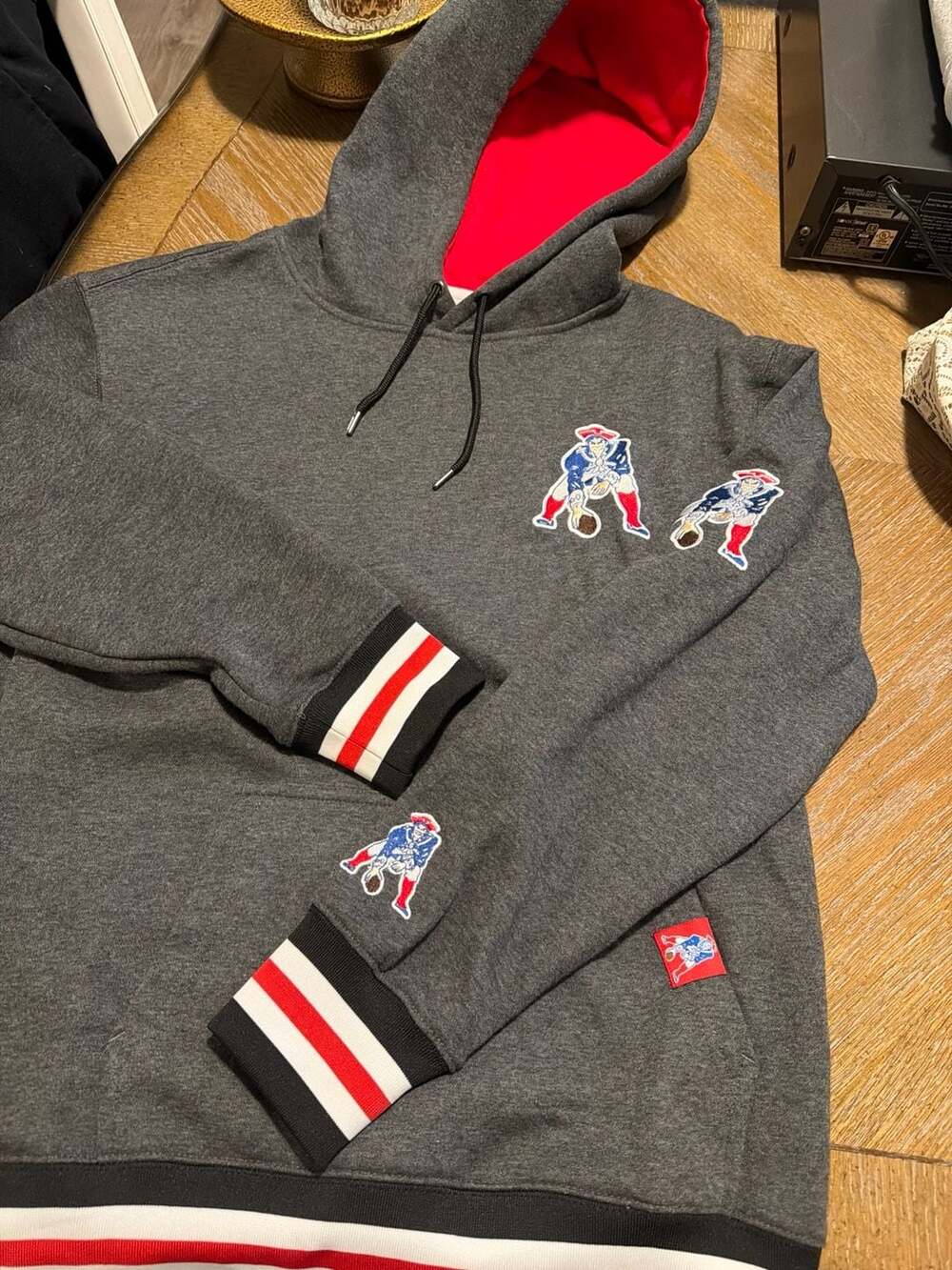 New England Patriots Pat Patriot Multi-Patch Hoodie, Charcoal Grey, Size S